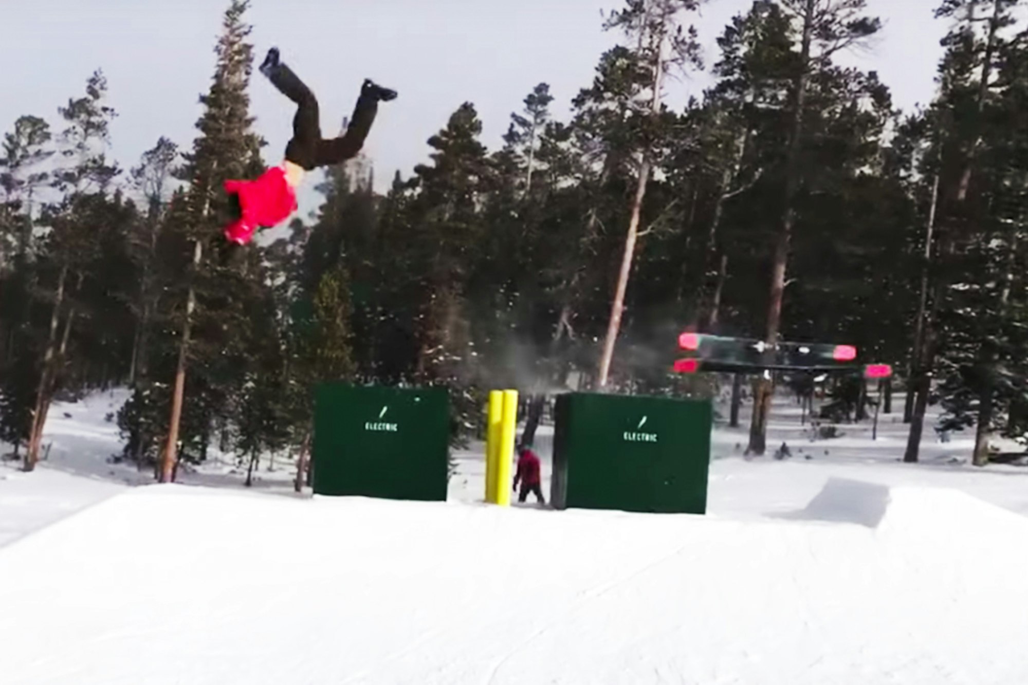 Dude viciously double-ejects into massive frontflip at Keystone's A51 park