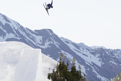 Shay Lee goes massive over and over again in new edit