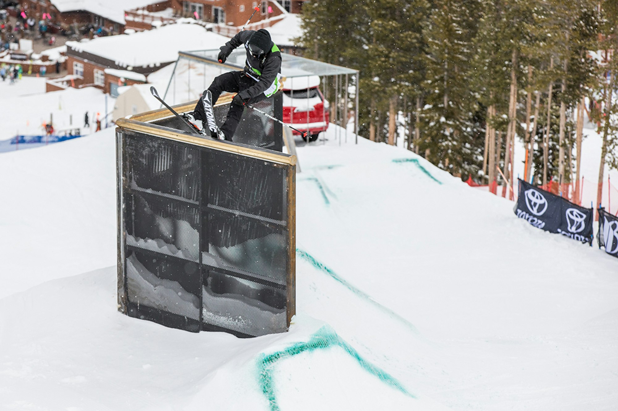 Videos and photos: See who took home gold at the 2016 Dew Tour