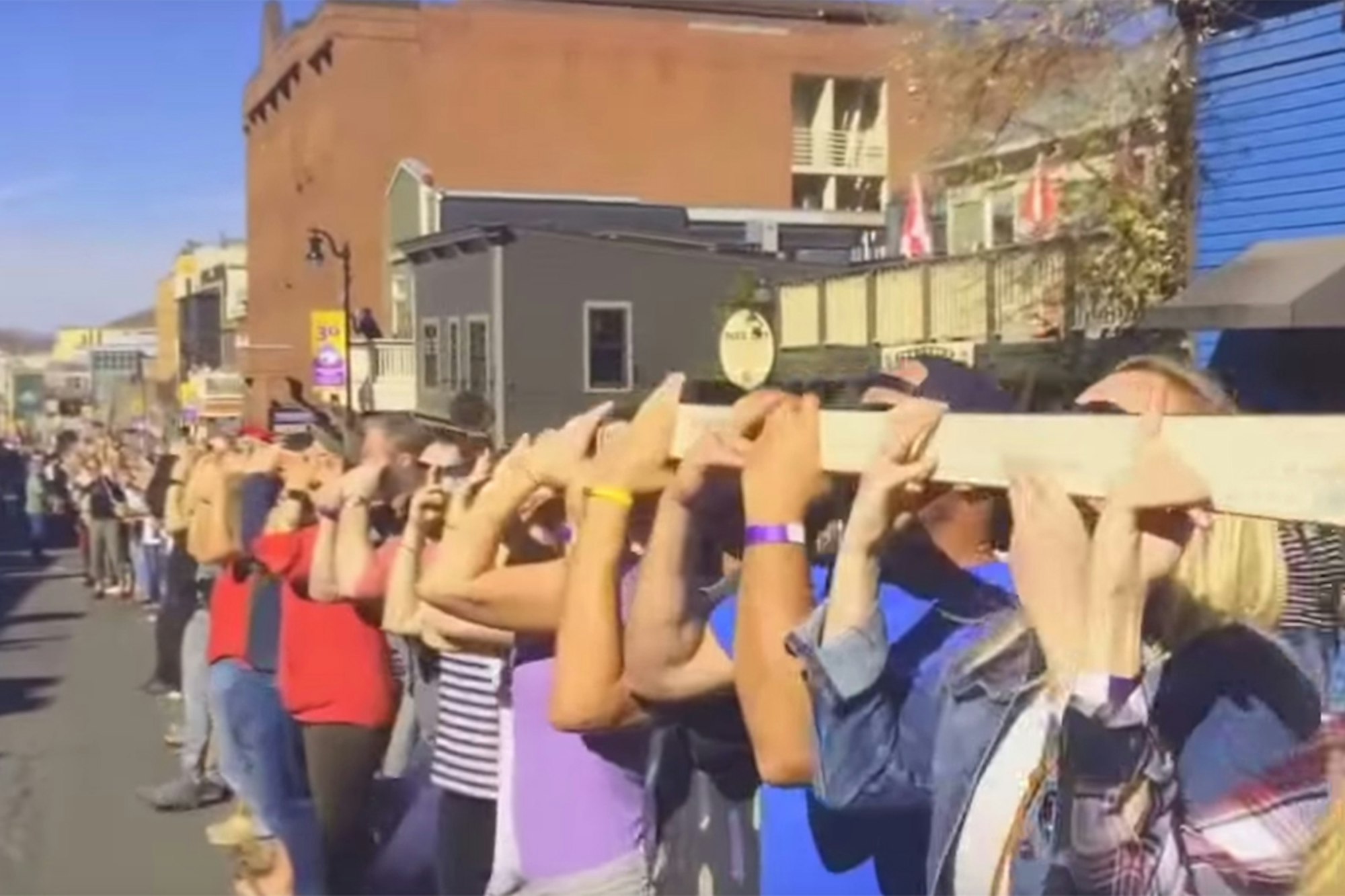 Park City sets the Guinness World Record for longest shot-ski