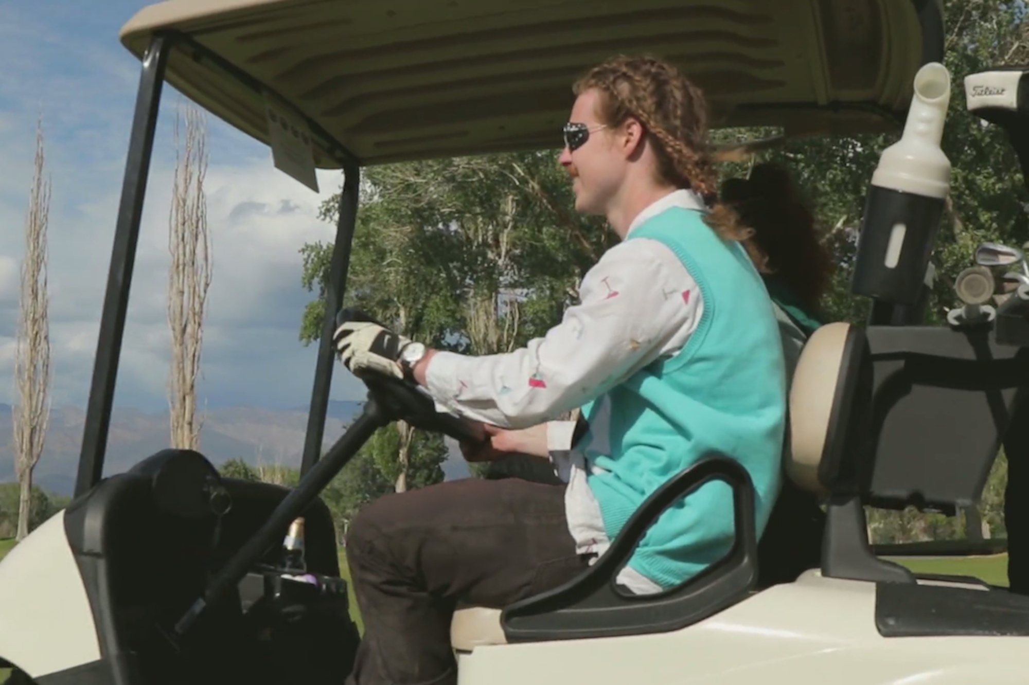 Parker White and Chris Logan go ski-cationing in sunny Mammoth