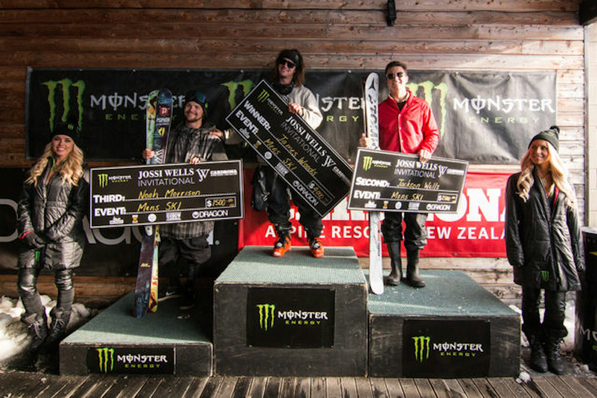 JWInvitePodium