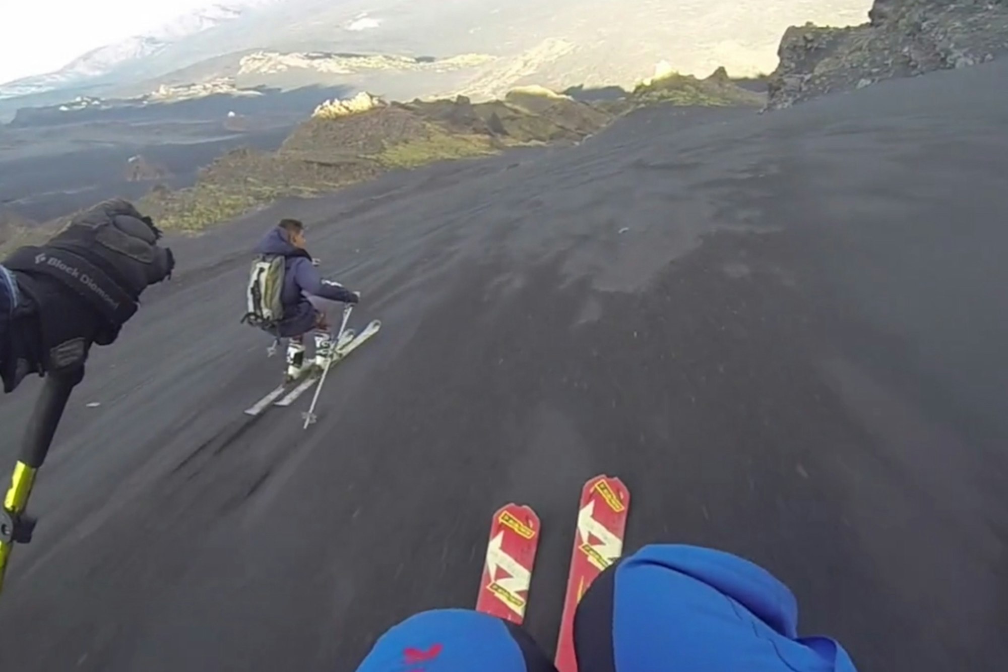 5 volcanoes to go see and ski right now