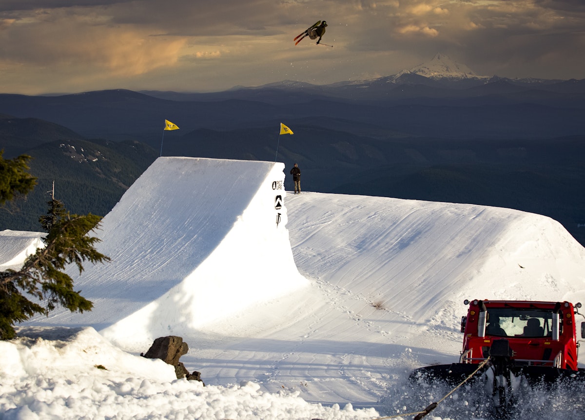 Enjoy 13 new photos from the 10th and final West Coast Session