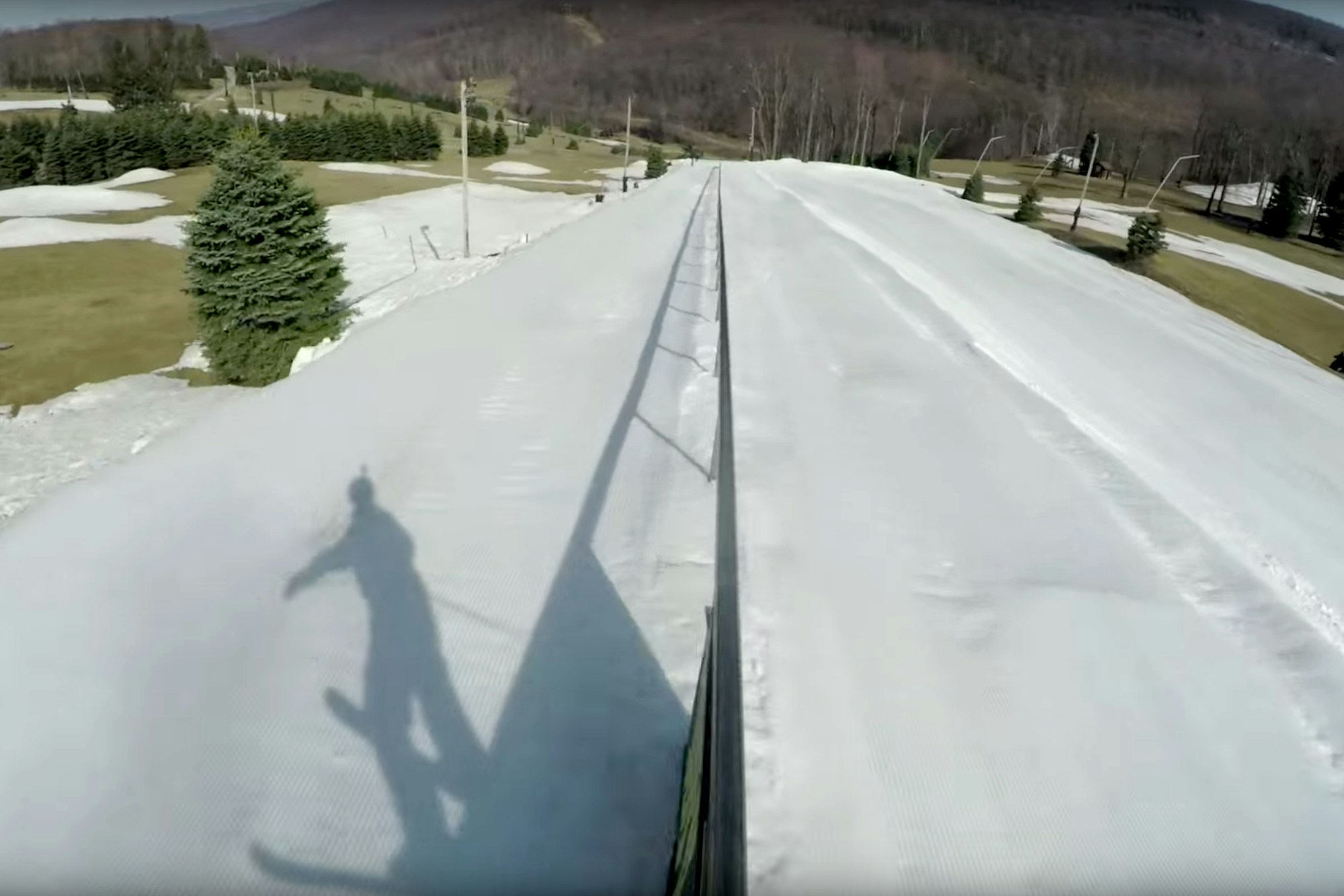 Greased Lightning: Tom Wallisch cleans 424-foot rail at Seven Springs, sets world record