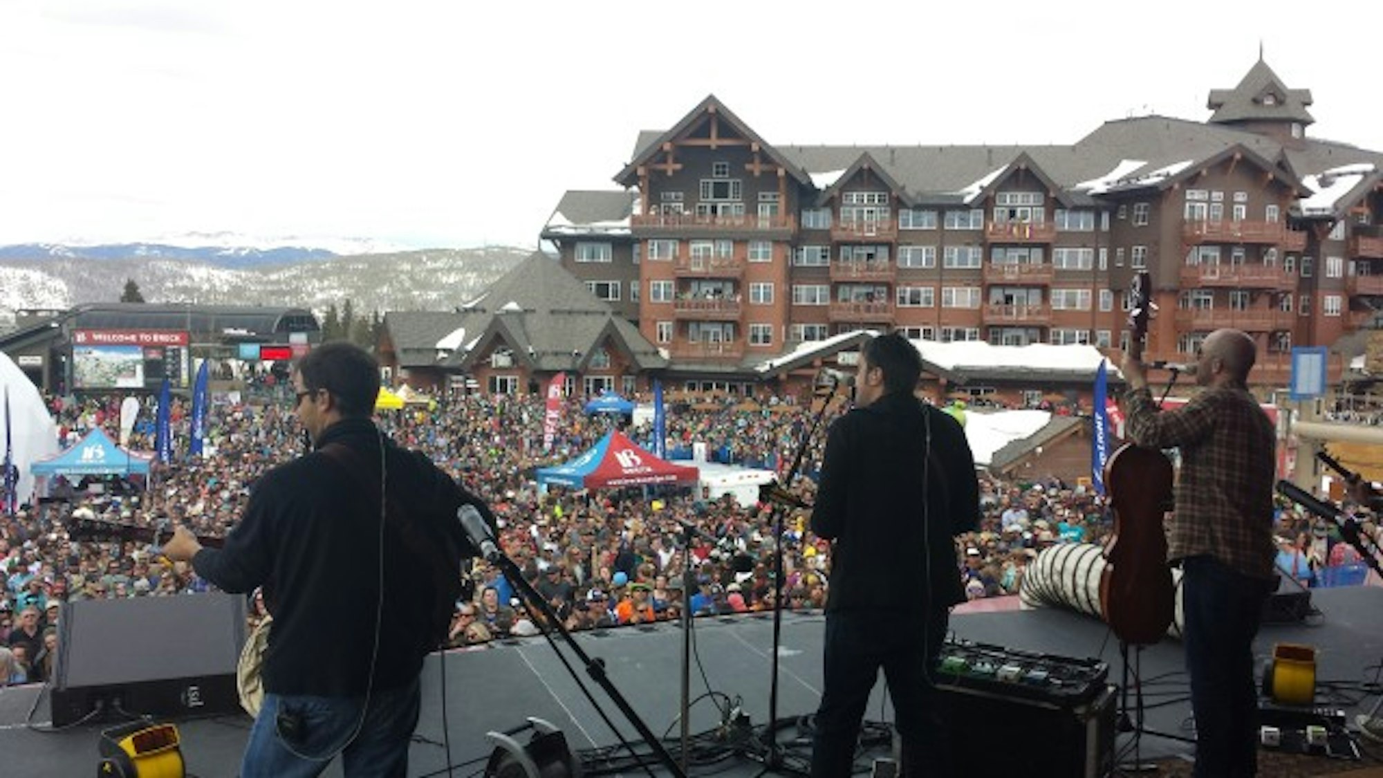 Yonder Mountain String Band