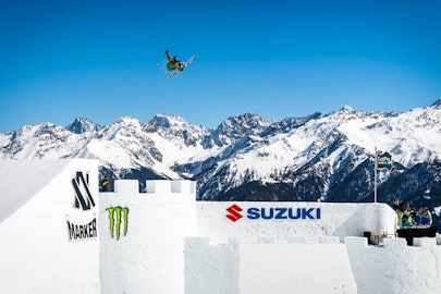 17-year-old Guilia Tanno tastes victory at the 2016 Nine Queens contest