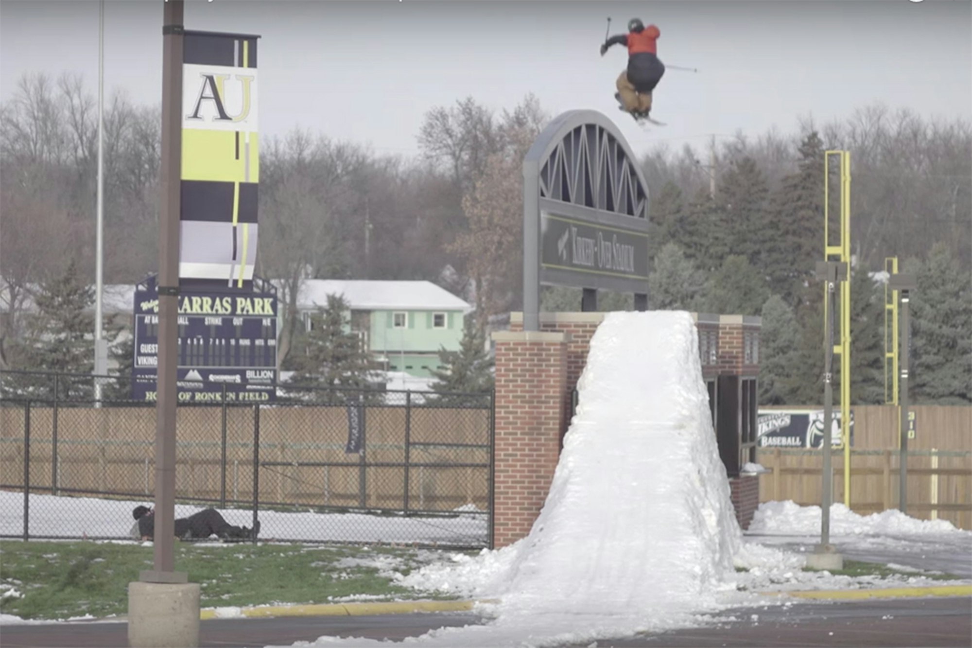 Wallisch and Good Company release ep. 1 of new web series, "Vice Versa"