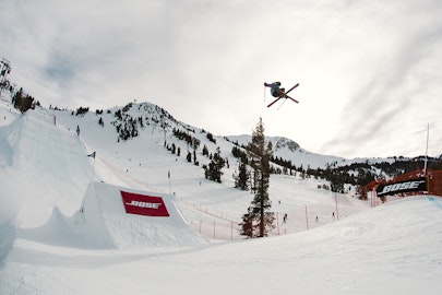Christensen and Tsubota claim slopestyle victories at the '16 Mammoth U.S. Grand Prix