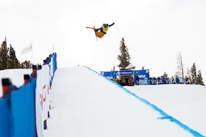 Ayana Onozuka tastes victory amid inclement weather at the Mammoth Grand Prix