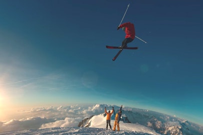 Candide Thovex appears in new video ad from Google, because duh