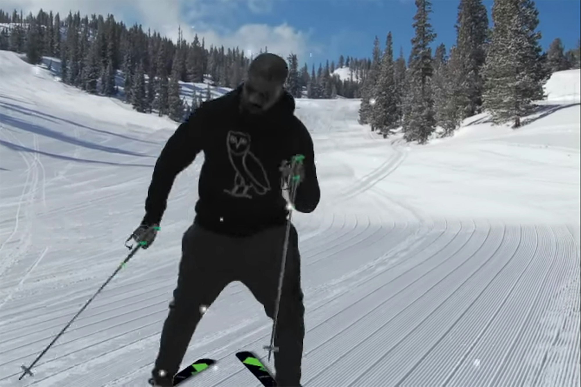 Drake skiing is the best/worst thing on the Internet today