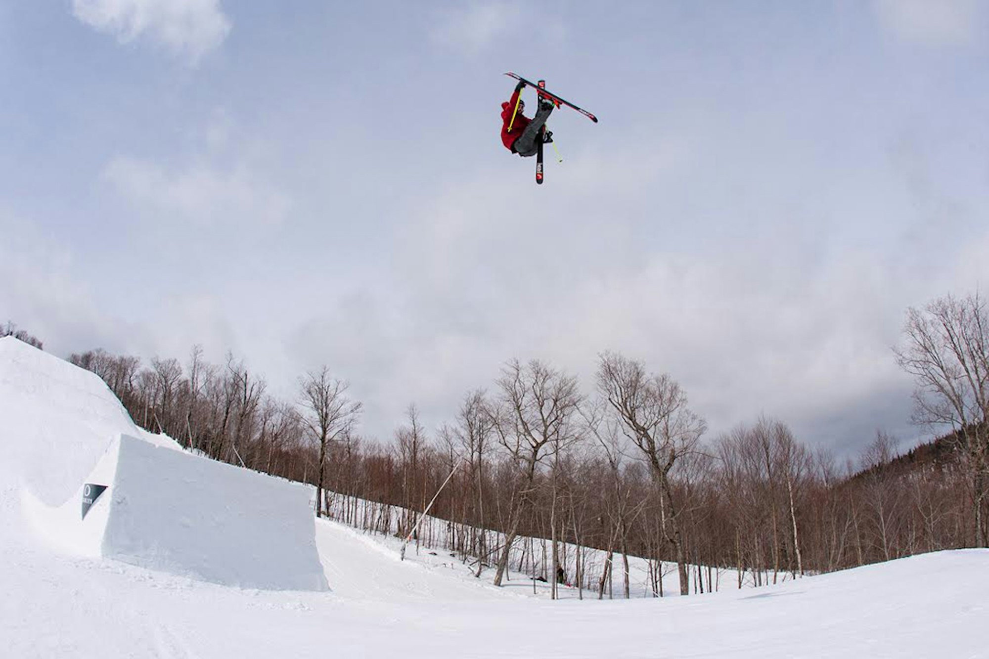 Here's a list of semifinalists competing at the 2015 Dumont Cup