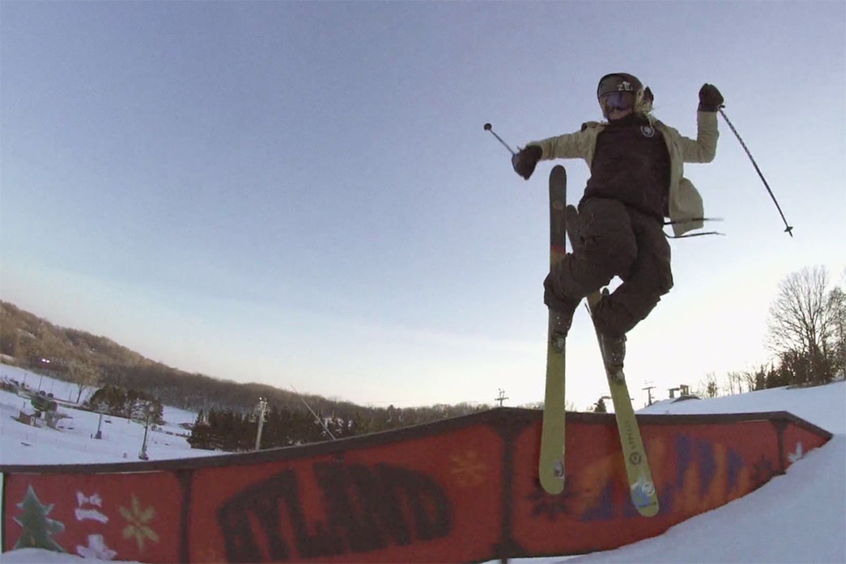 MMWUC: A must-see episode of Adventures In Transition, an incredible iPad magician, more