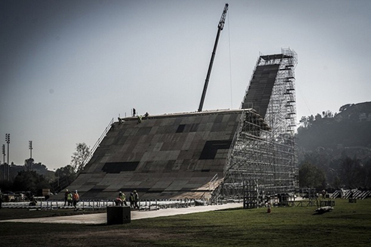 8 Photos: The Air + Style LA big air jump comes to life via Instagram
