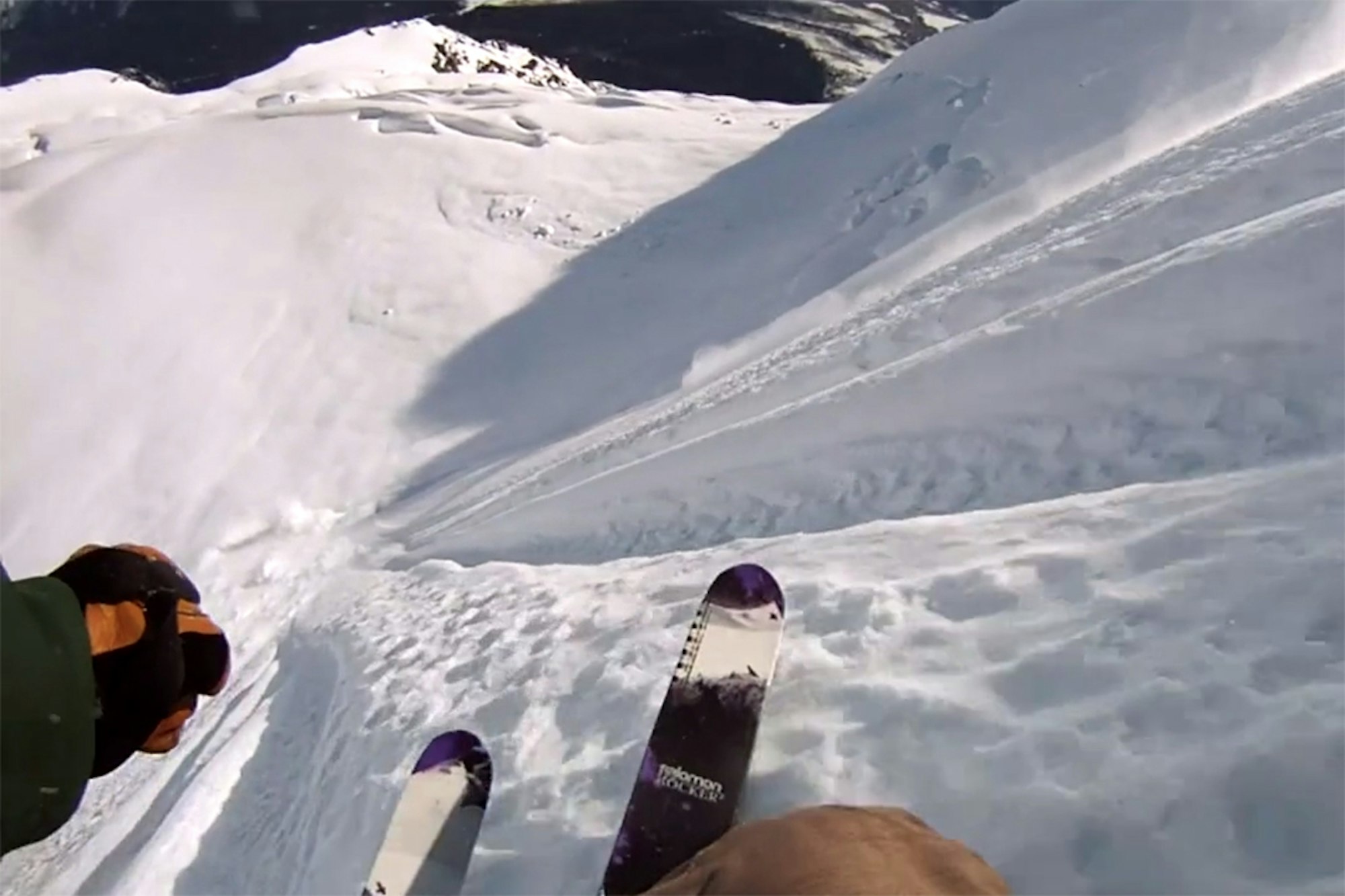 MMWUC: Red Bull Playstreets 2015, woman takes down a fugitive on the run, more