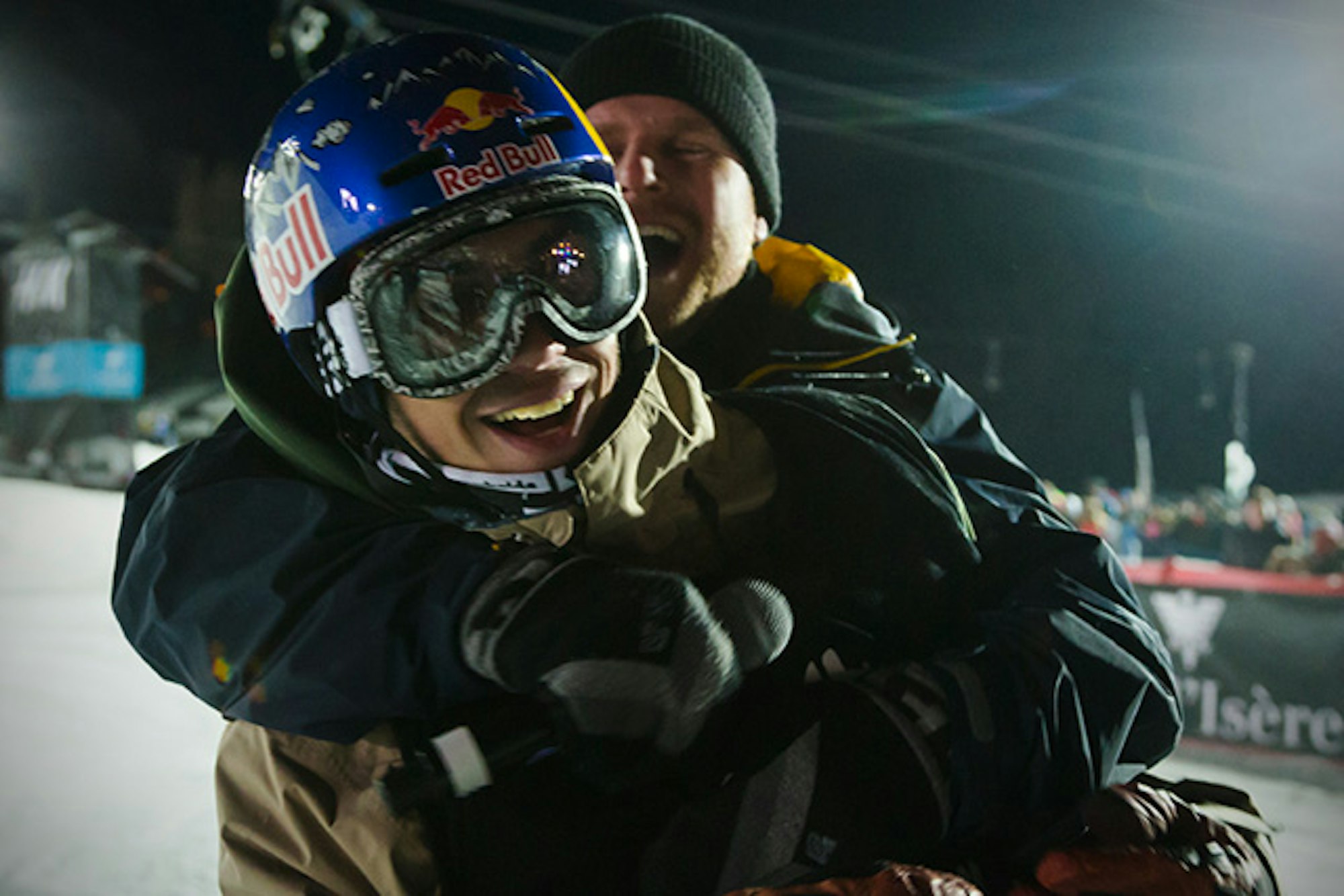 Check out Elias Ambühl's winning jumps from the 2015 Frostgun Invitational big air