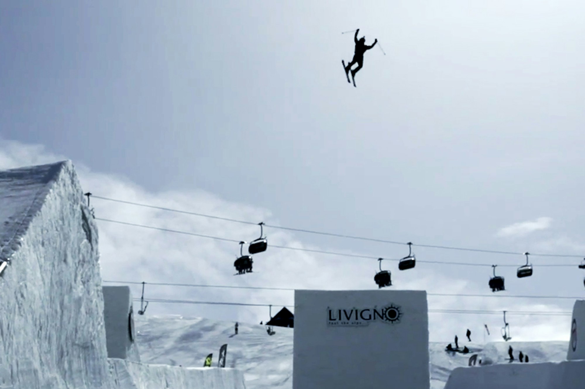 The 2015 Wanna Be A Knight video contest is now live