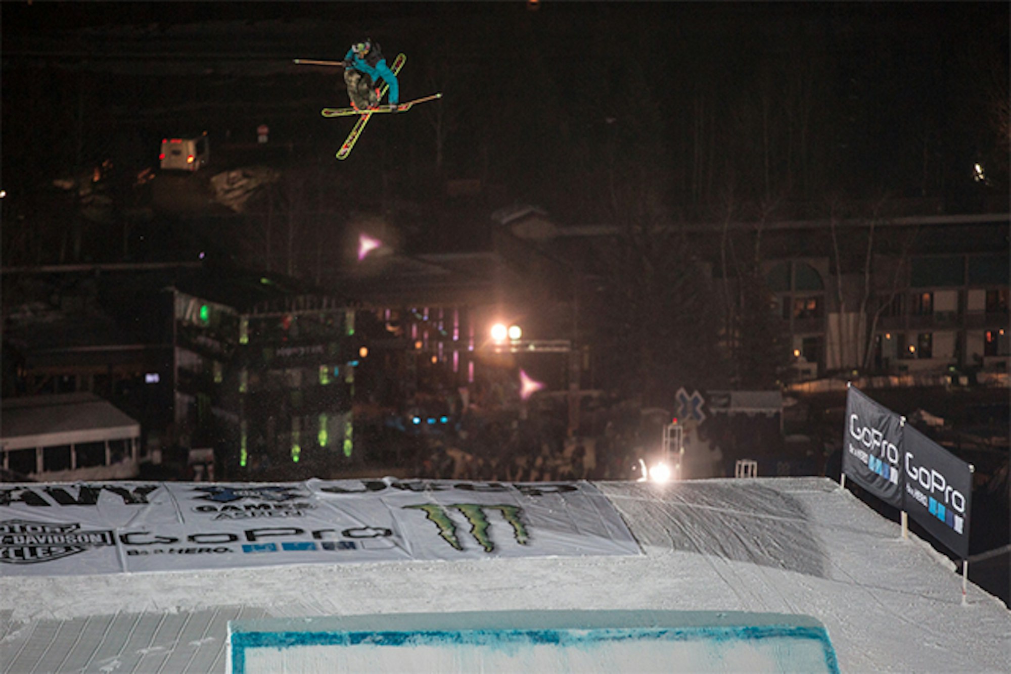 Insider, Outside: Mutually Assured Destruction