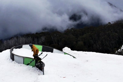 Feasting on Panda Express, 'roos, jibs and rails in Line Traveling Circus 7.4