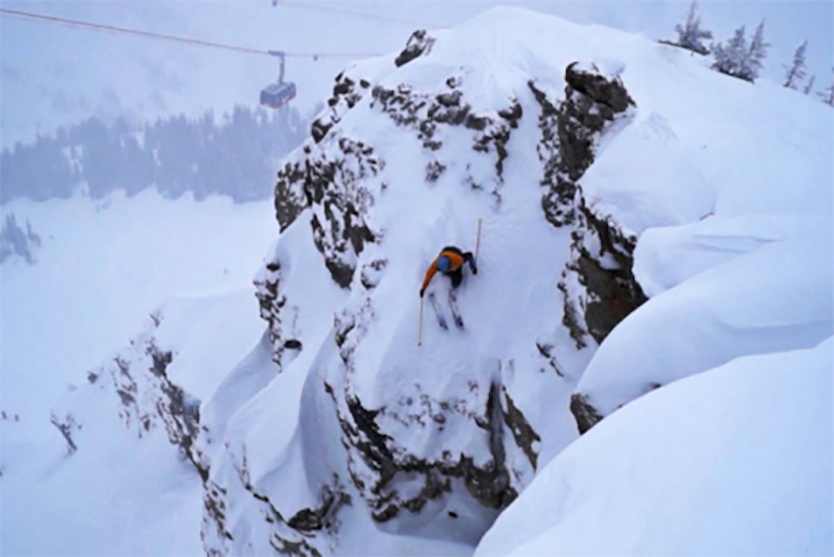 Discrete Clothing reveals its 2014-15 AM team