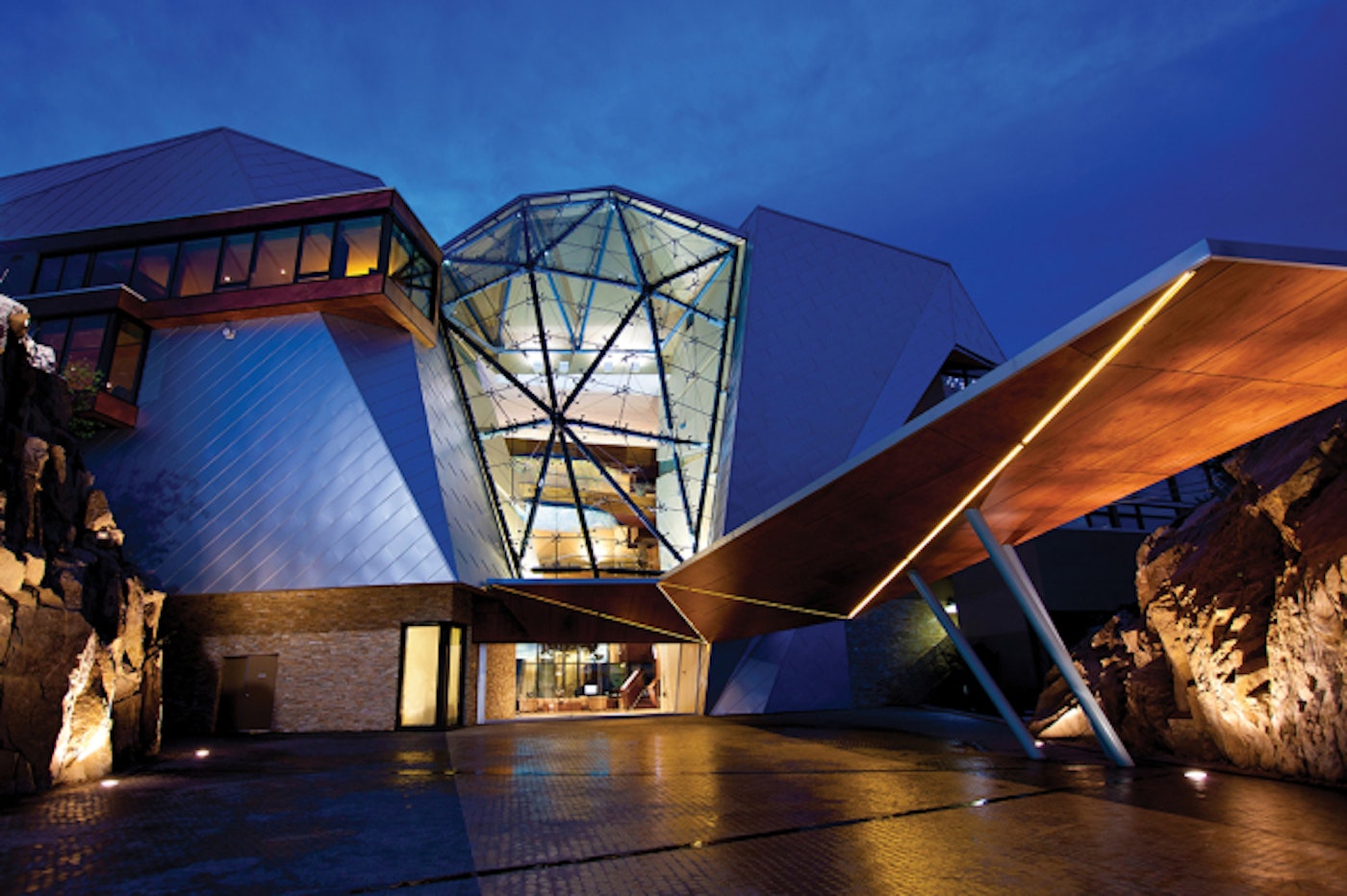 Kingfisher Heliskiing Sparkling Hill