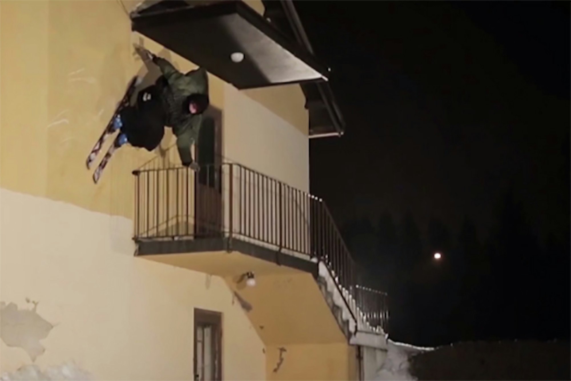 MMWUC: Enjoy The Bunch's full flick "Finess," watch a surfing sea lion and more