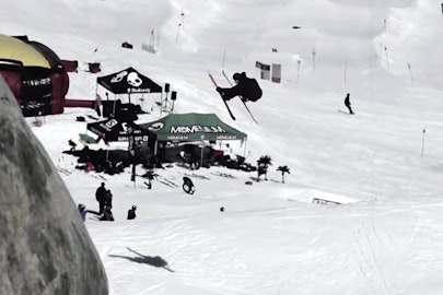 Max Moffatt kicks the "Summer Blues" at Momentum Camps in new edit