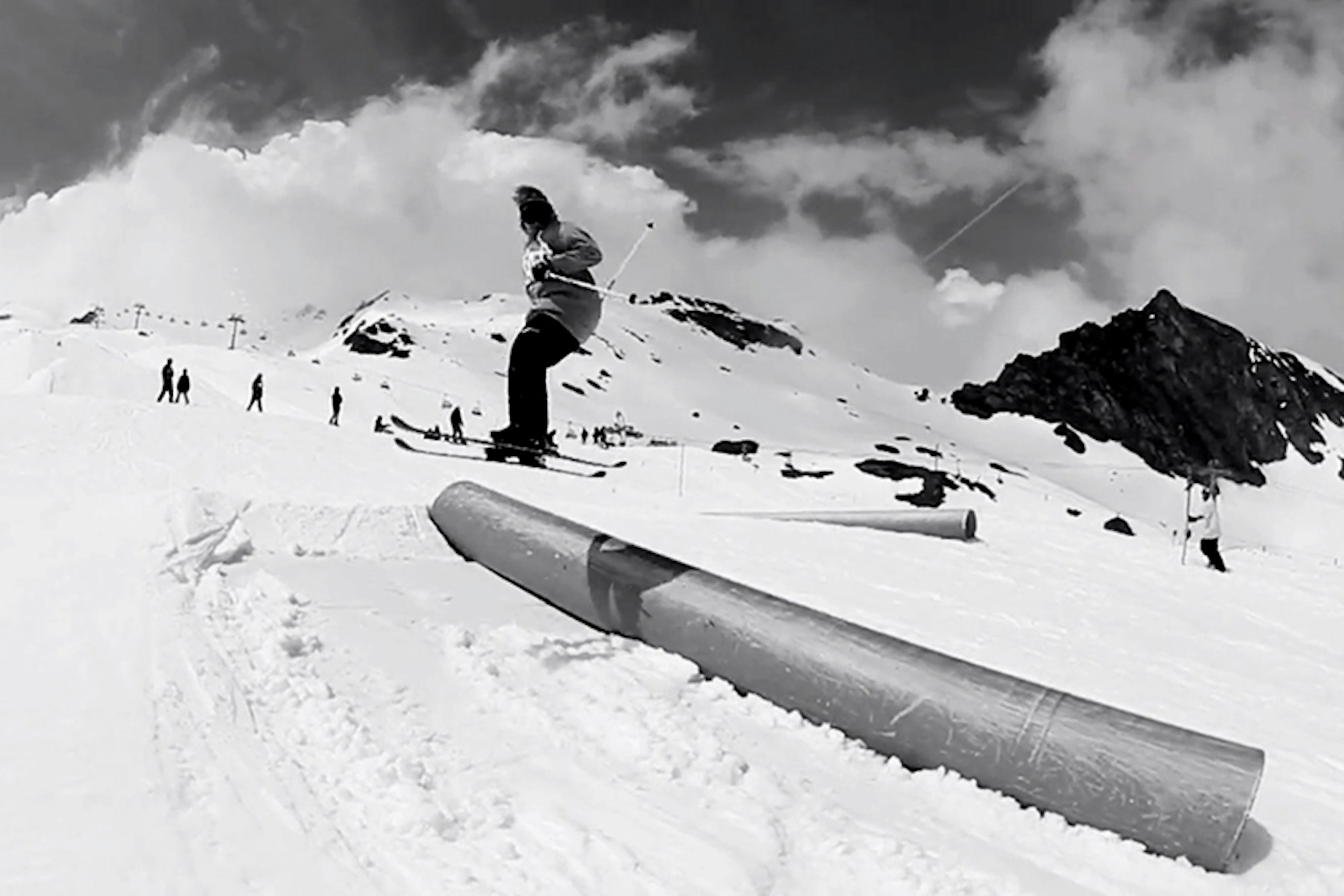 Tobi Gratz, Headbud Productions offer impressive edit from Absolut Park