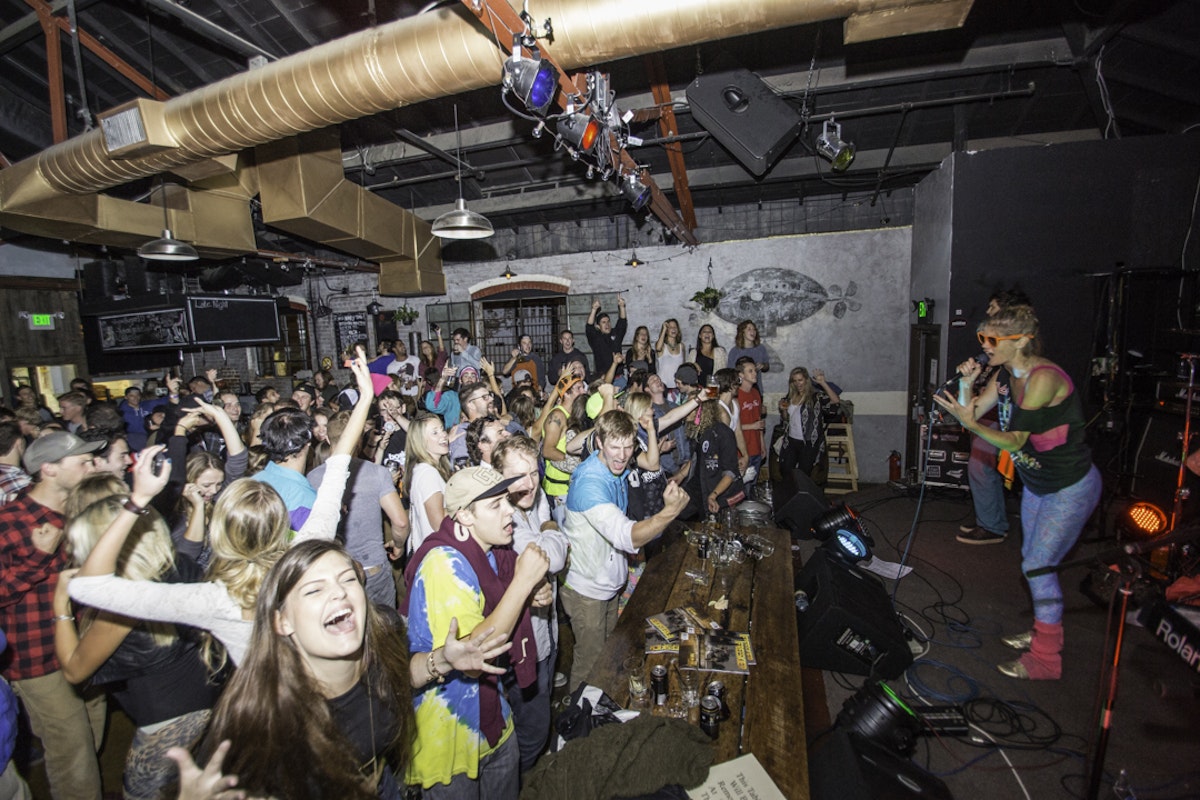 80s, 80s, 80s! FREESKIER's 2014-15 season kick-off party goes off with a bang