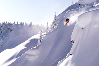 Thomas Hlawitschka's new ski edit features badass Legs of Steel footage