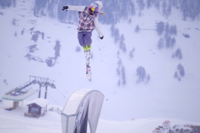 MMWUC: Crazy Frenchman goes huge, a water loving doggie, more