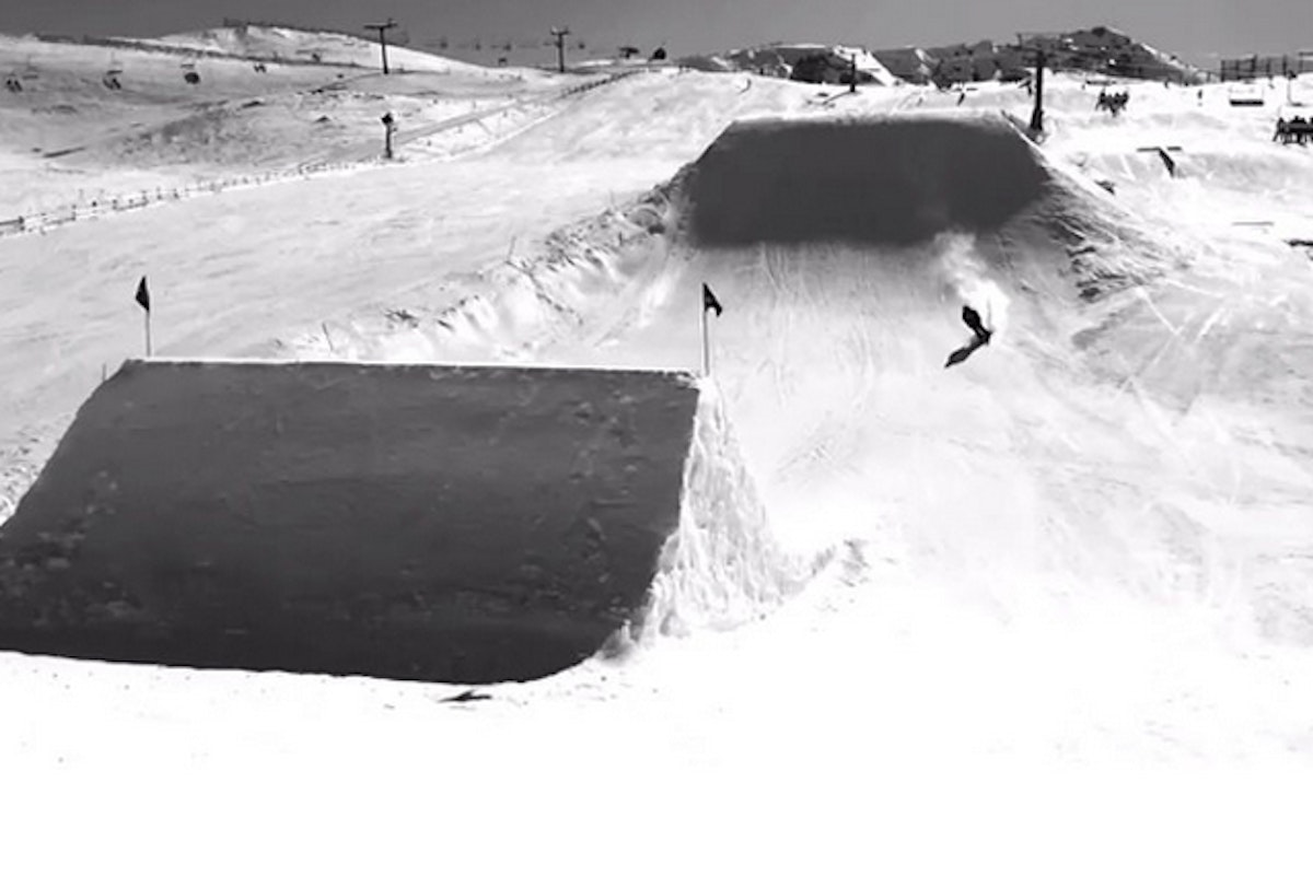 Jossi Wells. That hair, tho…