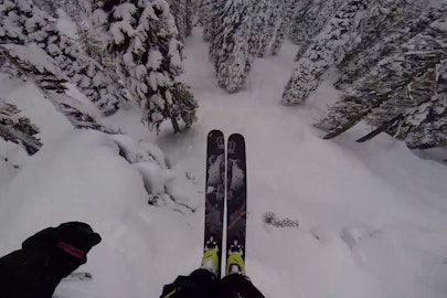 Enjoy 40 seconds of Tanner Hall going f'ing massive