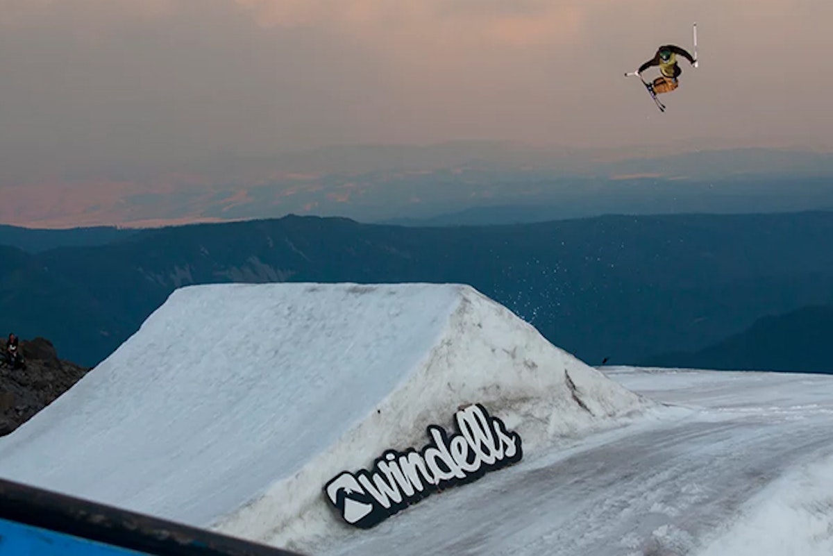 Watch: Nicky Keefer, Noah Wallace and friends make it rain at Windells