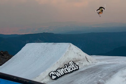 Watch: Nicky Keefer, Noah Wallace and friends make it rain at Windells