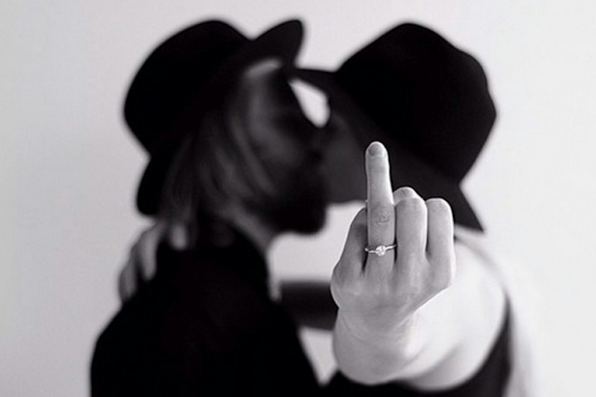 Jossi Wells is gettin' hitched!