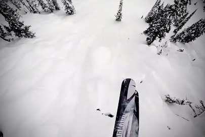 MMWUC: T-Hall's massive pillow drop, an eerie killer clown prank and more