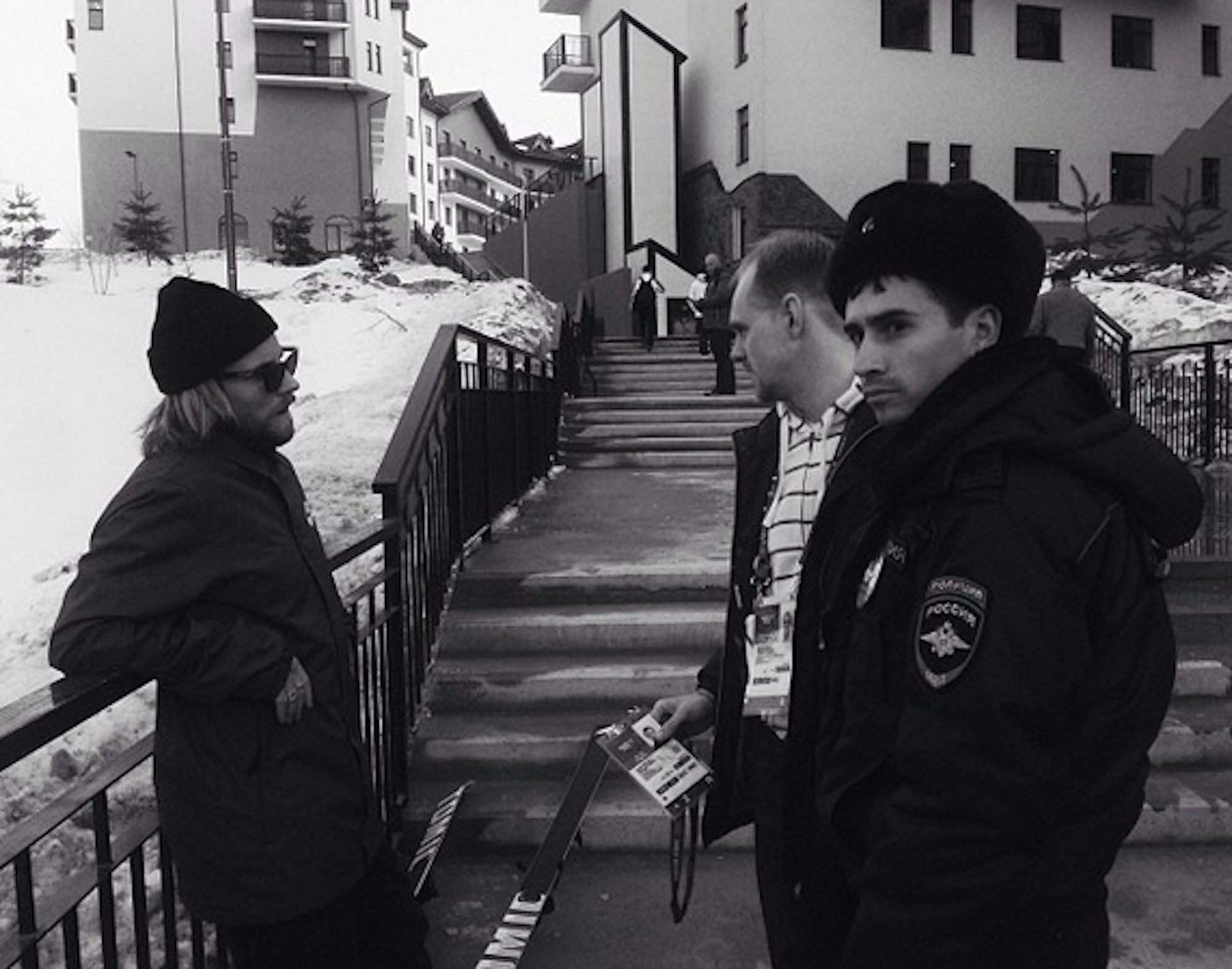 [Photo] Jossi, Beau-James Wells get busted by the cops skiing urban in Sochi, Russia