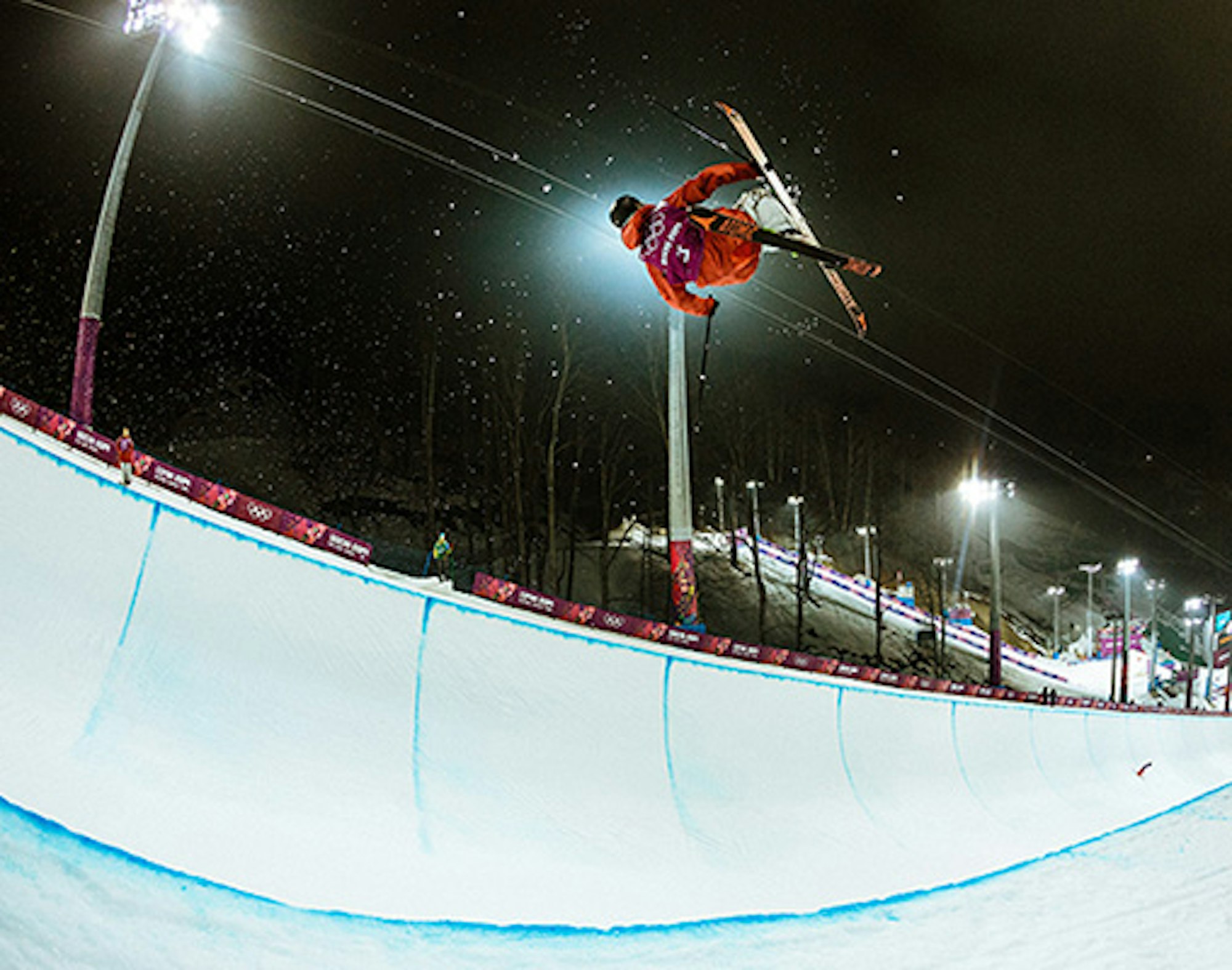 Notes and photos: First Olympic halfpipe nighttime training session