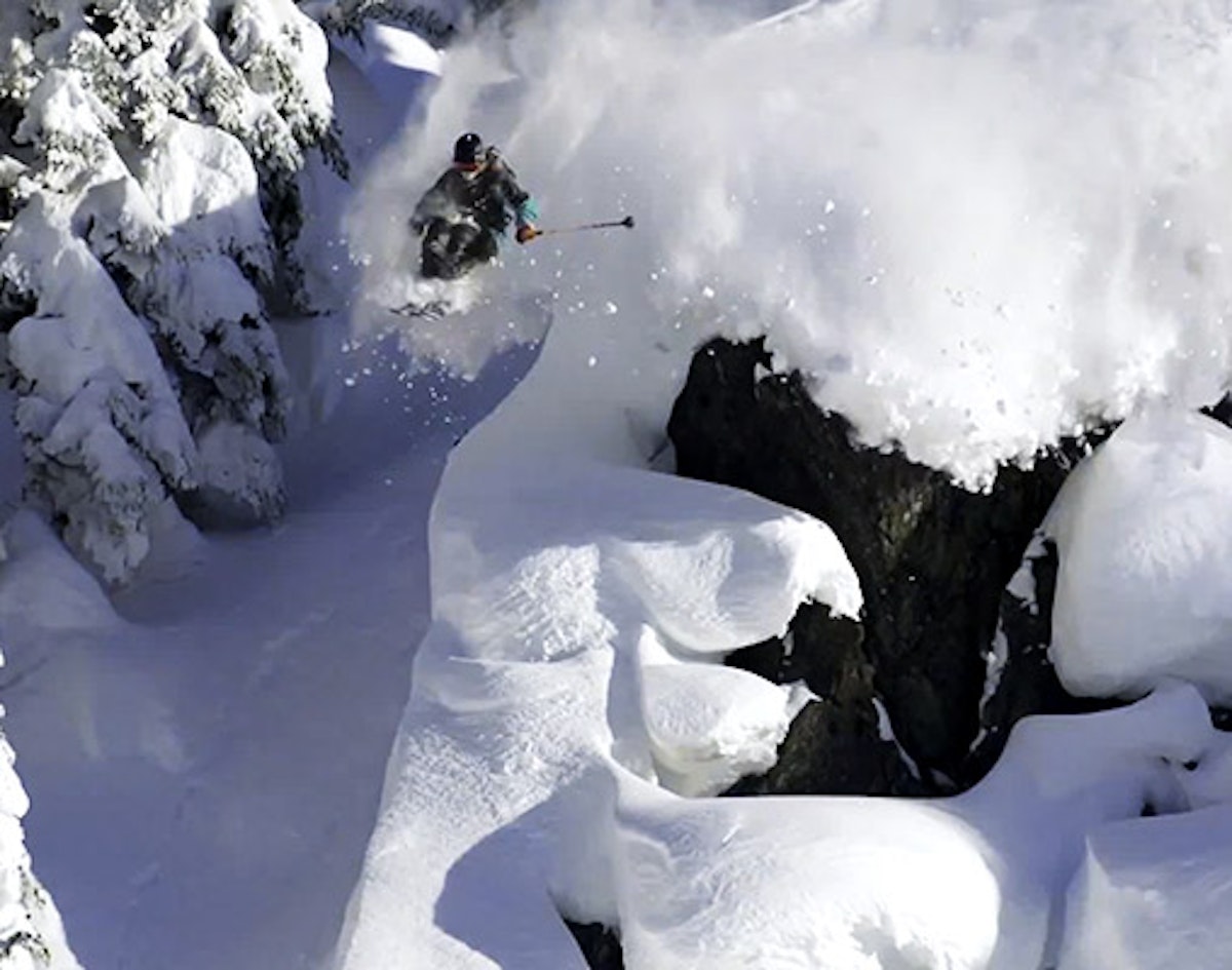 SFTV crew turns skiing into a video game in S7E7, "Super Pillows"