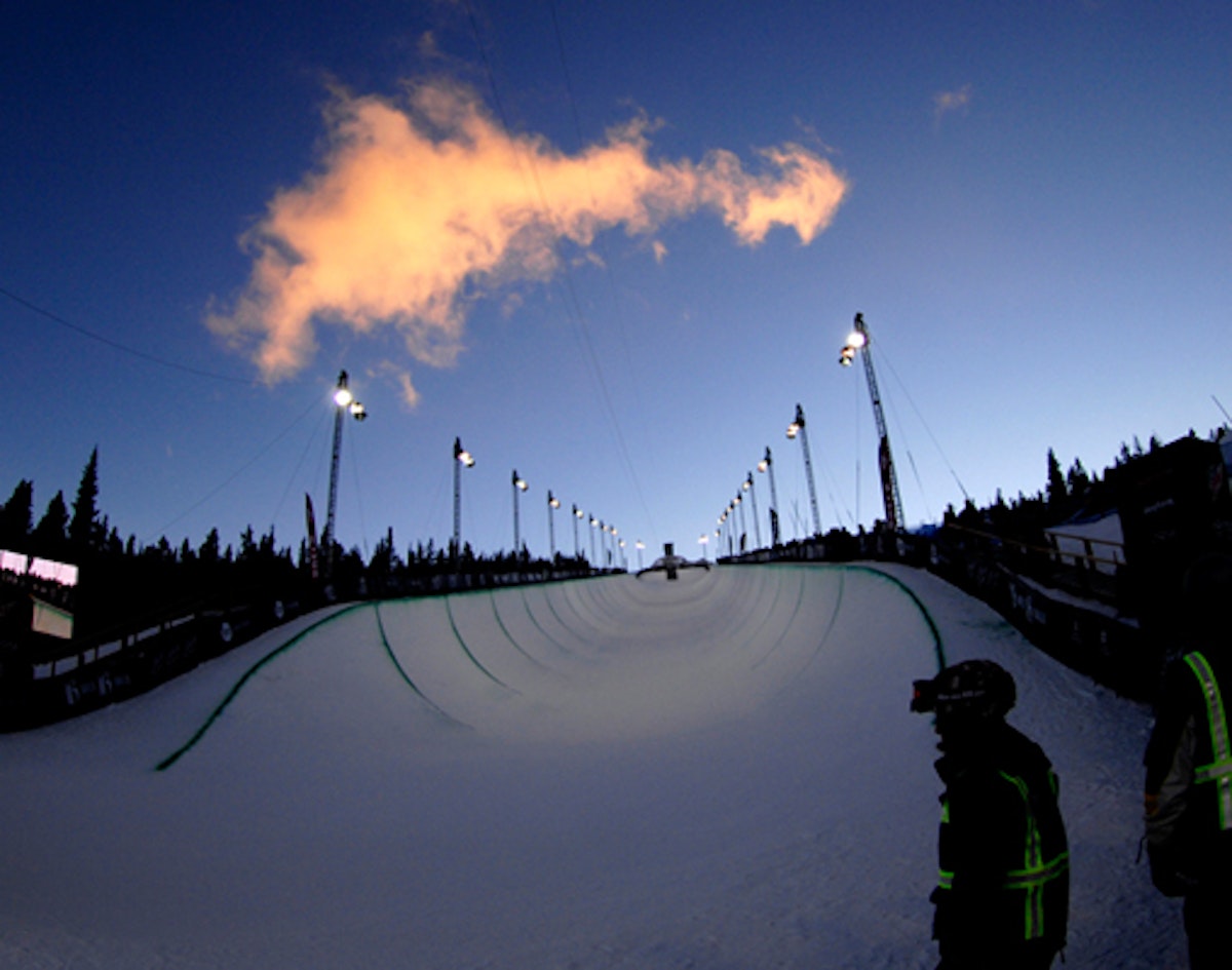 Listen to the sounds of the 2013 Dew Tour men's superpipe finals