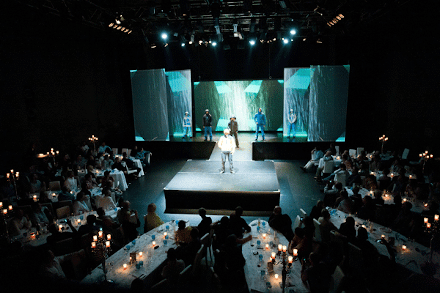 outerwear_catwalk_600