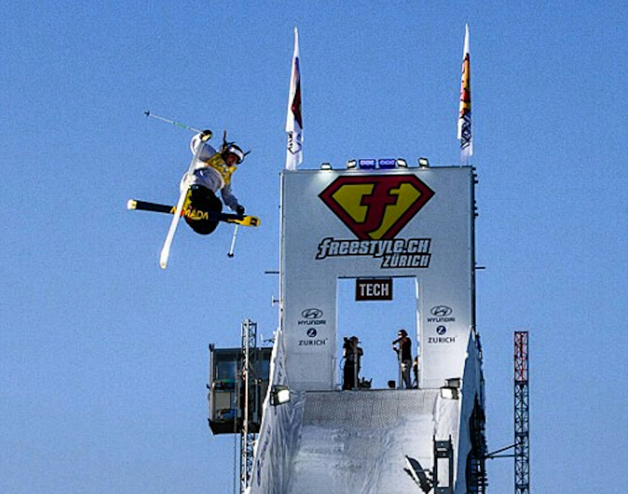 See video highlights from the 2013 freestyle.ch big air final