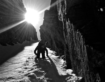 Avoid or try? Skiing the Terminal Cancer couloir, Nevada backcountry