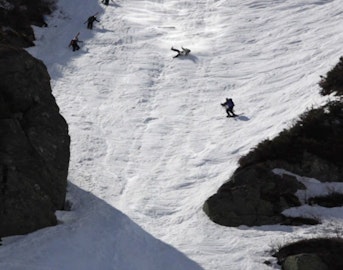Dude biffs it on Tuckerman Ravine