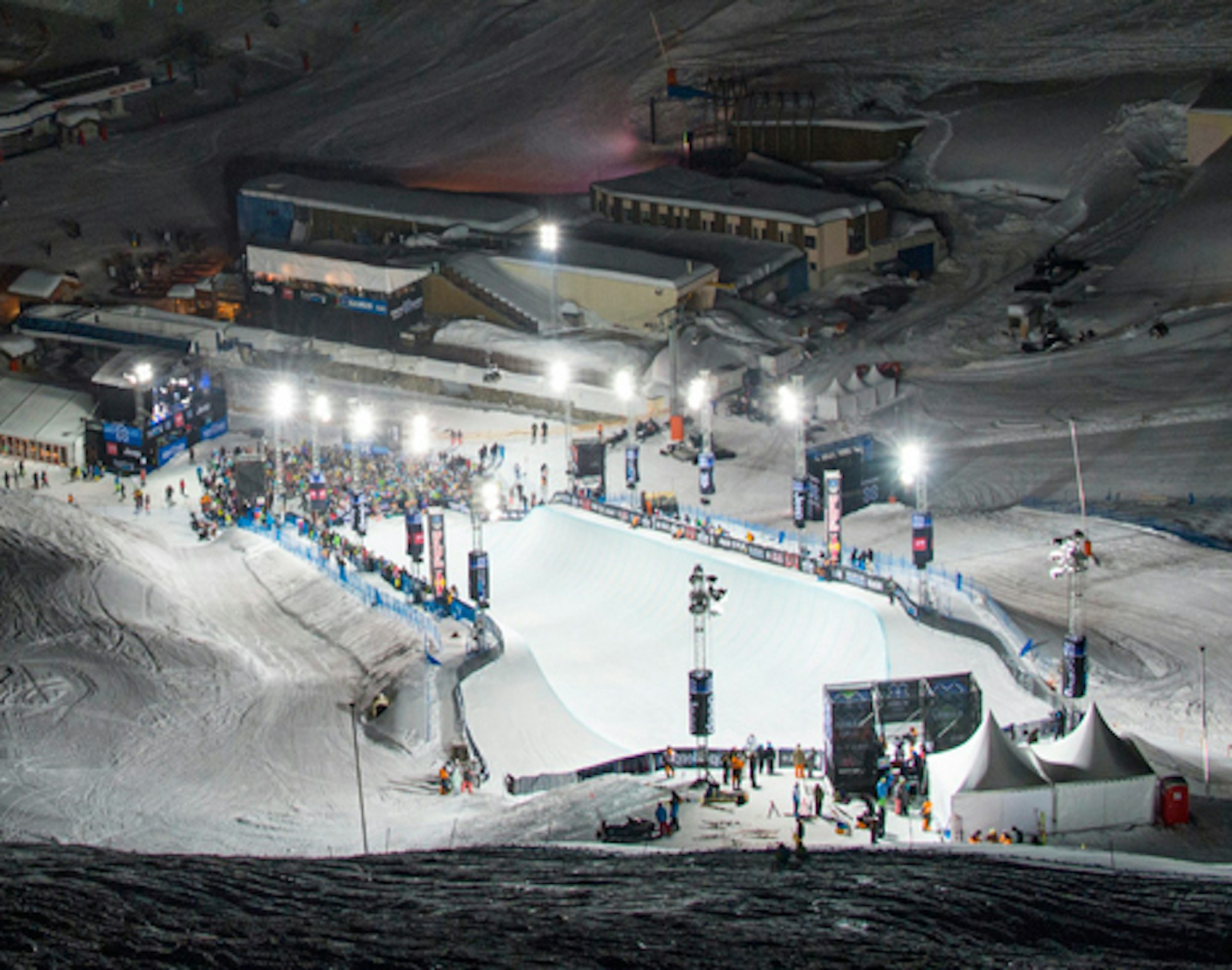 Marie Martinod-Routin wins women's superpipe, 2013 X Games Tignes