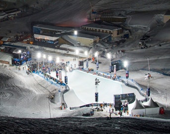 Marie Martinod-Routin wins women's superpipe, 2013 X Games Tignes