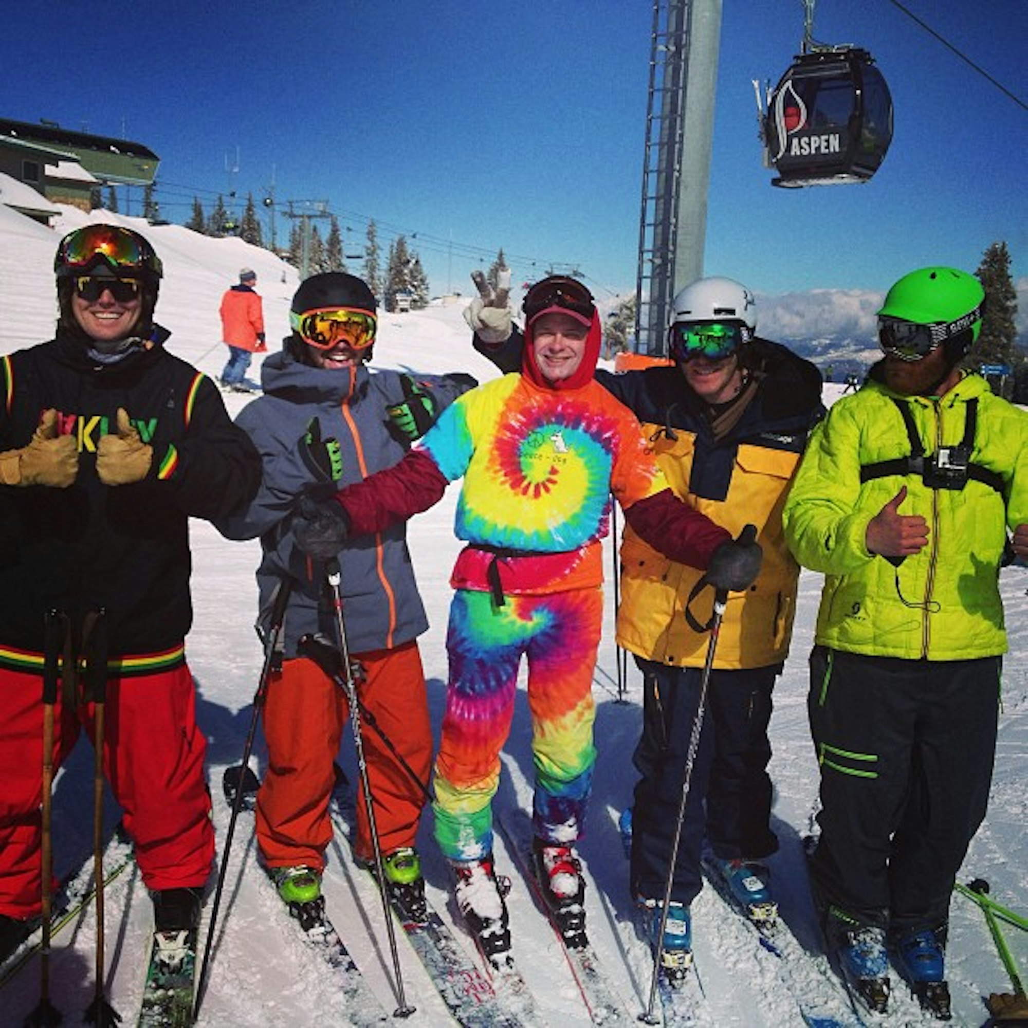 collie_i This guy needs an invite to #freeskierfest next year #tiedye #bluebird #aspen #dudes