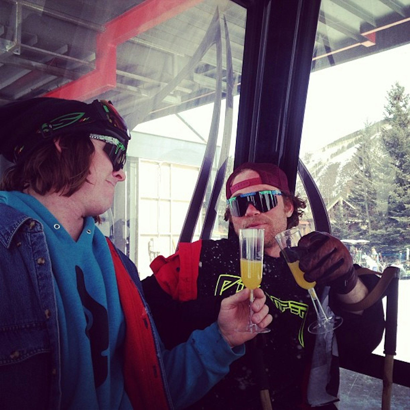 jeffrey_teej_alden Mimosas at the bottom. #freeskierfest